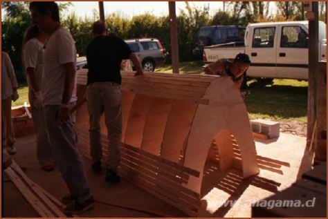 Trabajando en el enjaretado del molde